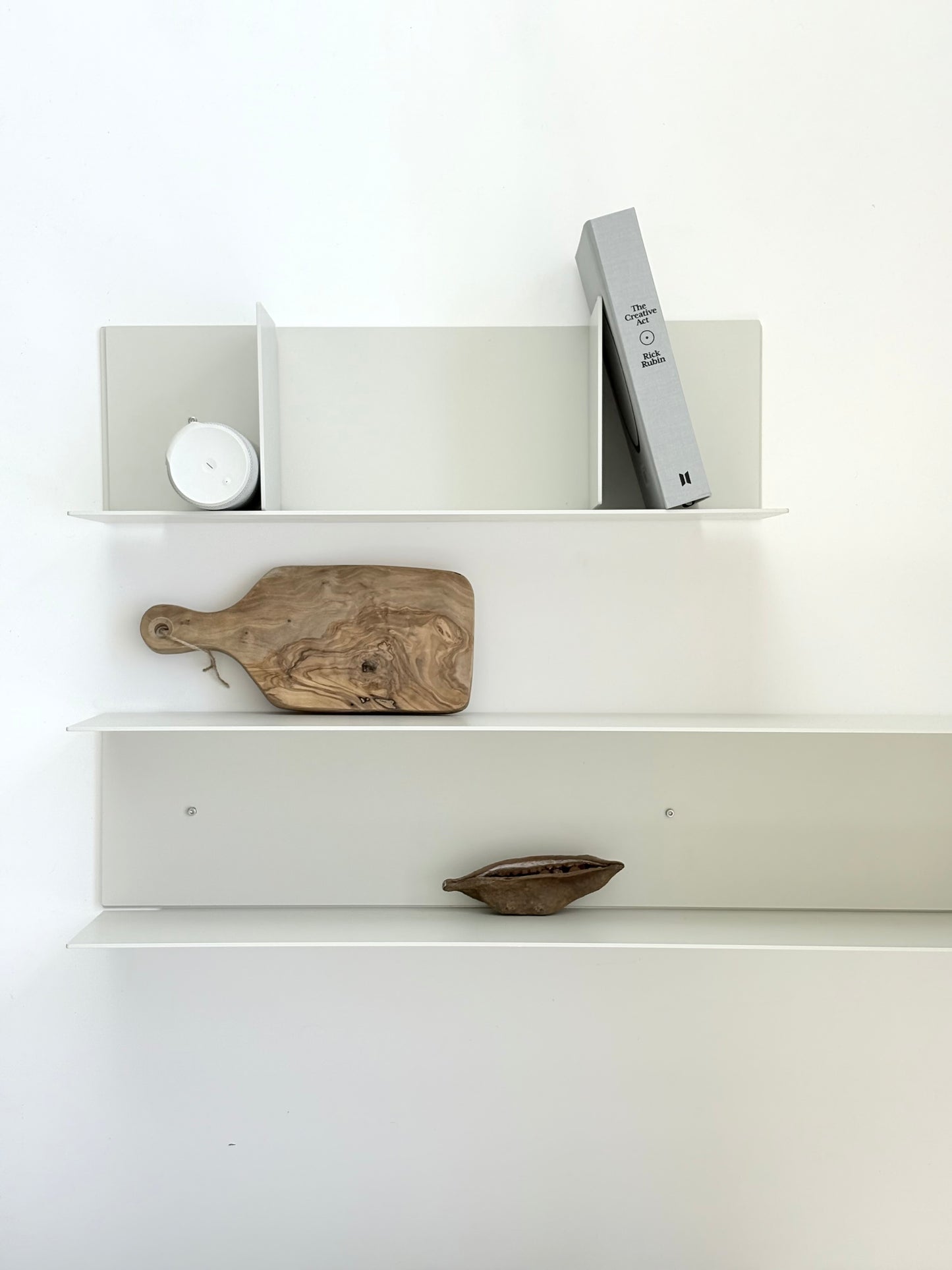 MODULAR SHELVING
